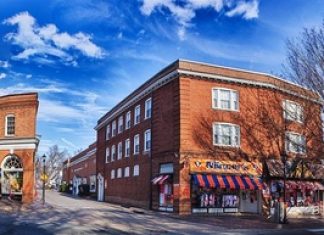 UVa Students Look Forward to Midsummers in Charlottesville