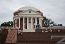 University Democrats Stage Demonstration in Support of Planned Parenthood