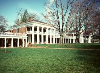 UVa Announces Gender-Neutral Bathroom on the Lawn