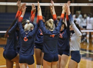 UVA Volleyball Sweeps Doubleheader