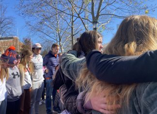 U.Va. Students Come Together to Sing the Good Old Song in Memory of Lavel Davis Jr., Devin Chandler, and D’Sean Perry